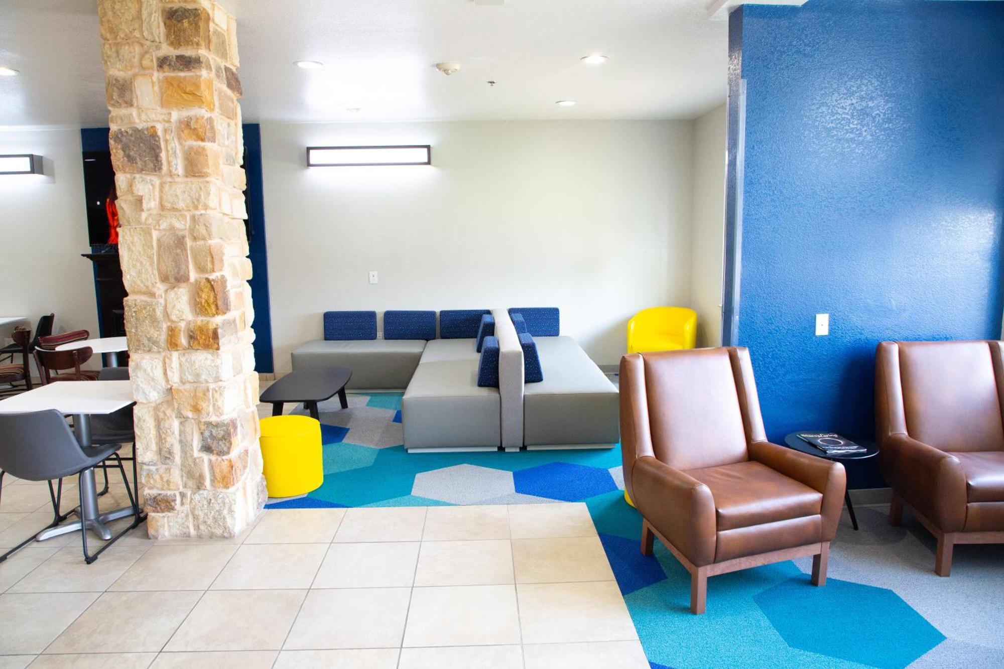 Microtel Inn & Suites By Wyndham Searcy Buitenkant foto